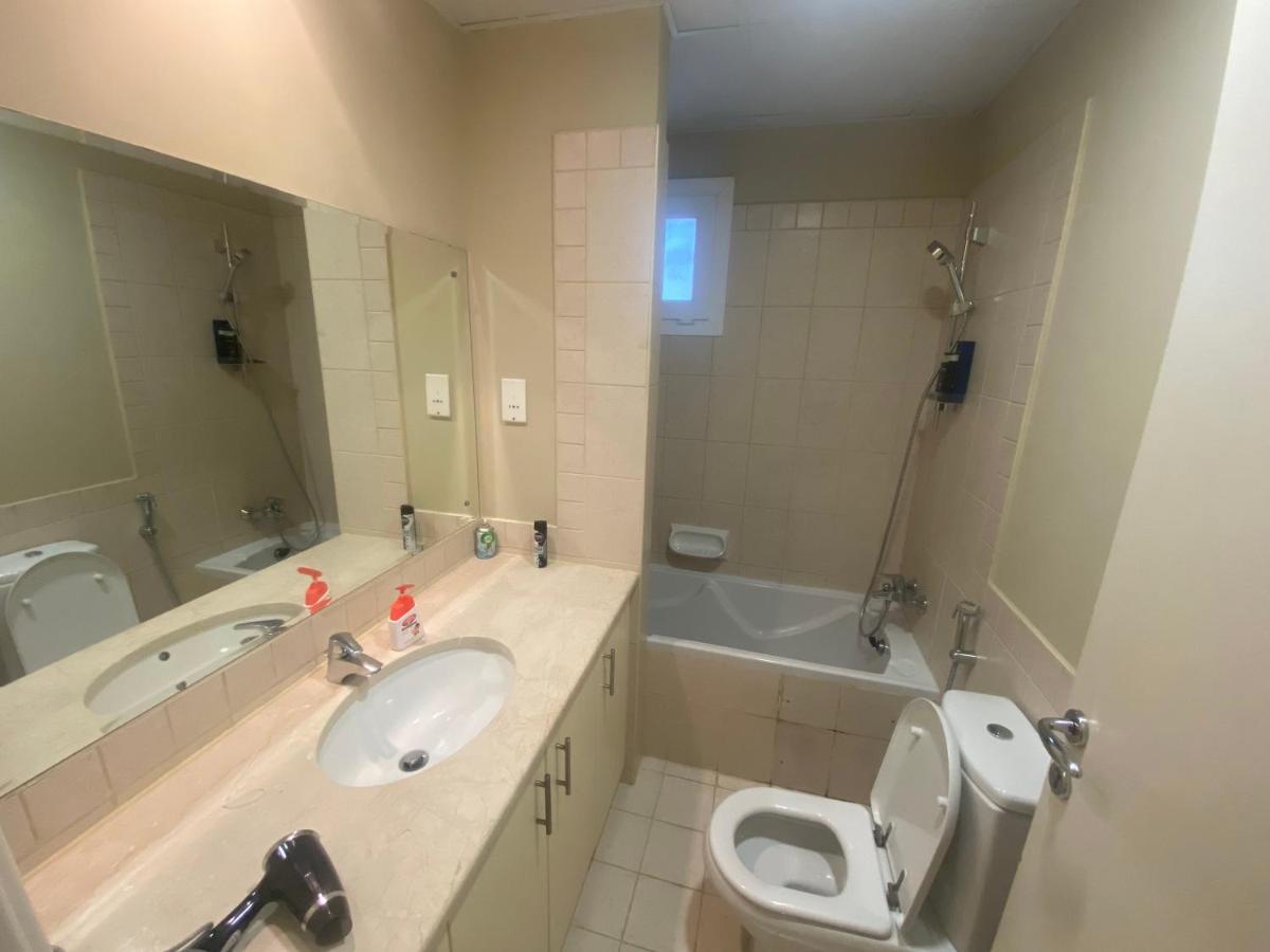 Spacious 4-Bedroom Villa, Children Friendly 迪拜 外观 照片