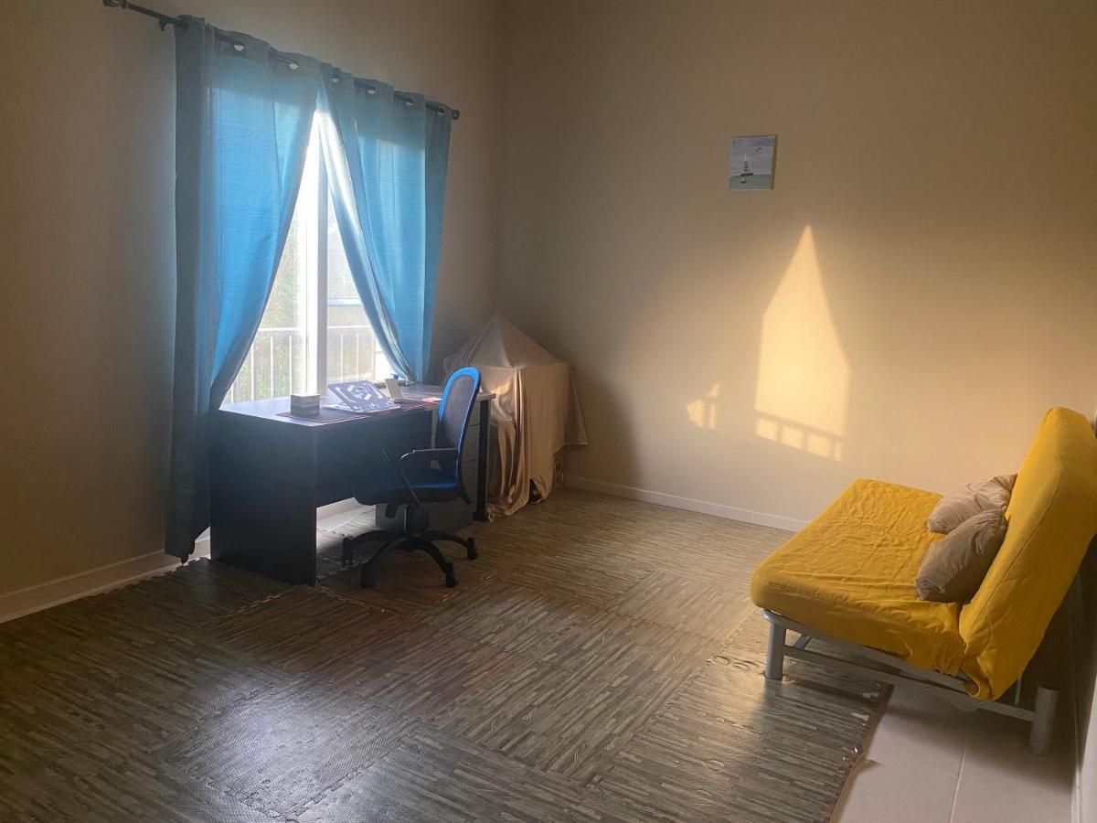 Spacious 4-Bedroom Villa, Children Friendly 迪拜 外观 照片