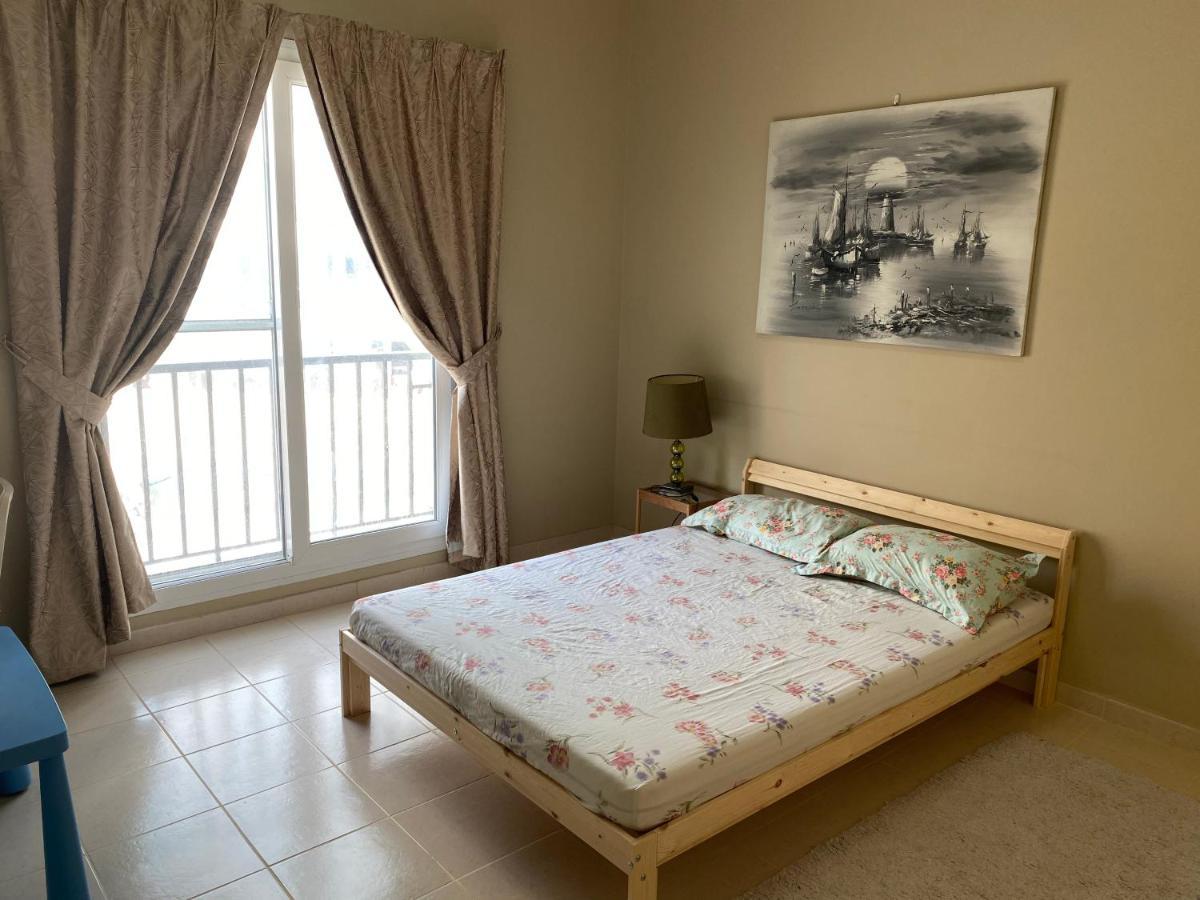 Spacious 4-Bedroom Villa, Children Friendly 迪拜 外观 照片